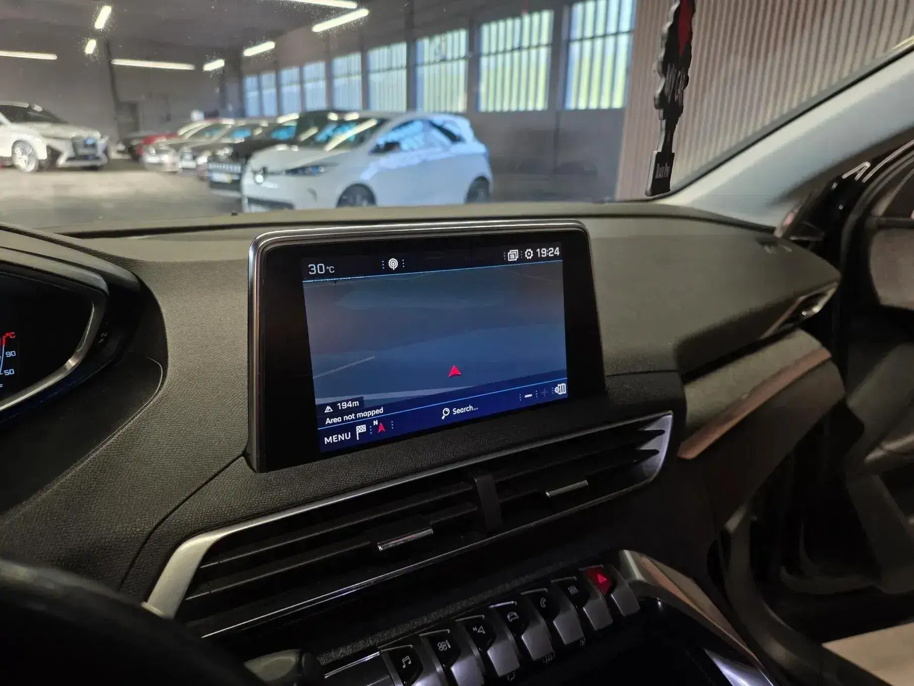 Peugeot 5008 BlueHDI 120 EAT6 Active 28