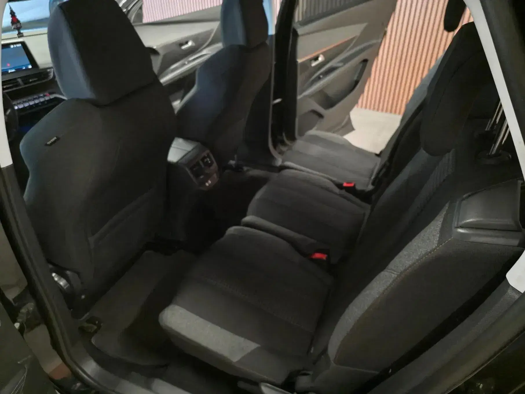 Peugeot 5008 BlueHDI 120 EAT6 Active 33