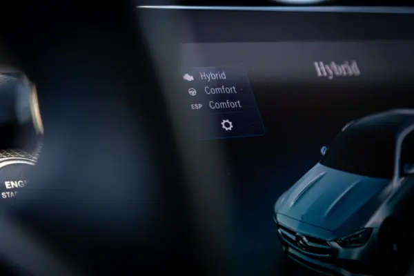 Mercedes-Benz C 300 e T 9G-TRONIC Avantgarde 30