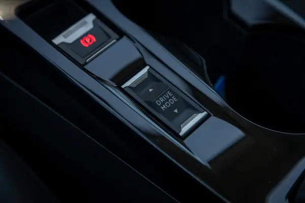 Peugeot e-208 50 kWh Allure 87