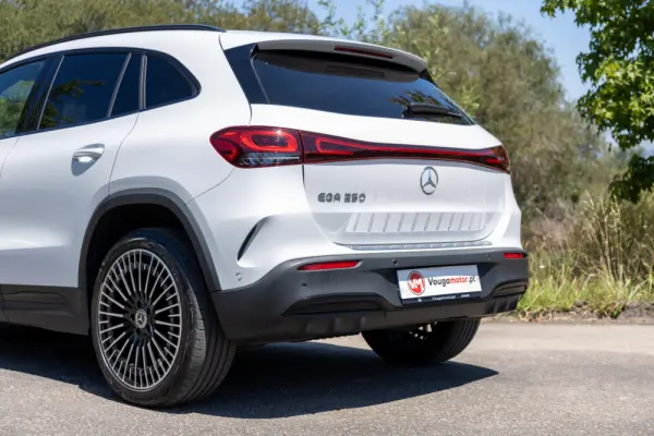 Mercedes-Benz EQA 250 AMG Line 30