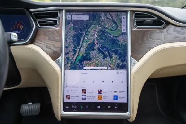 Tesla Model X Signature P90D AWD 84