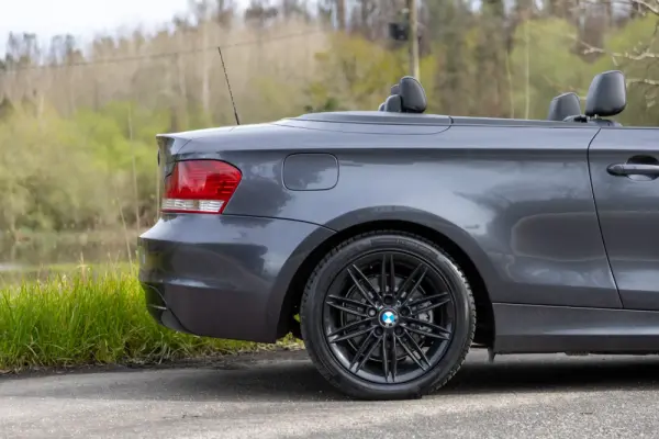 BMW 120 d Cabrio Limited Edition Lifestyle c/ M Sport Pack 21