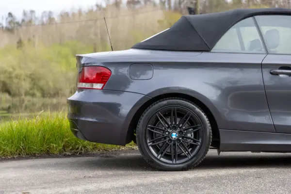 BMW 120 d Cabrio Limited Edition Lifestyle c/ M Sport Pack 24