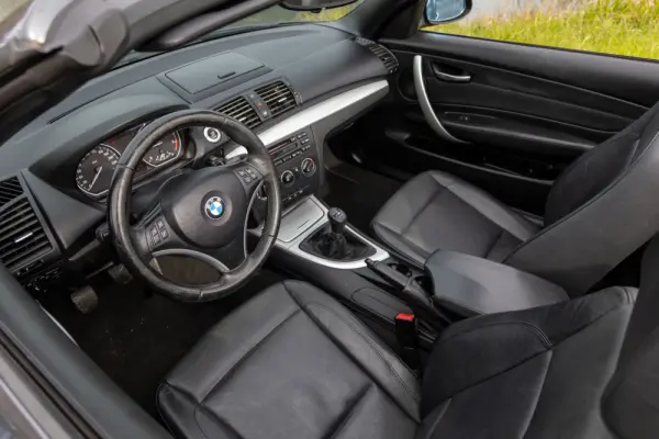 BMW 120 d Cabrio Limited Edition Lifestyle c/ M Sport Pack 54