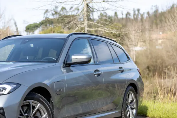 BMW 320 e Touring Pack Desportivo M Auto 11