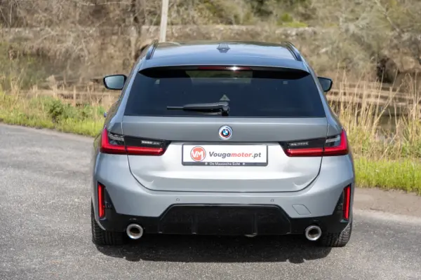 BMW 320 e Touring Pack Desportivo M Auto 17
