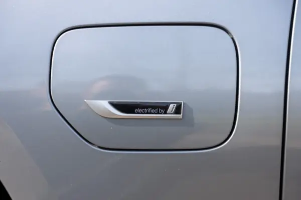 BMW 320 e Touring Pack Desportivo M Auto 22