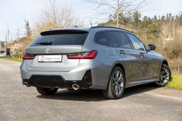 BMW 320 e Touring Pack Desportivo M Auto 23