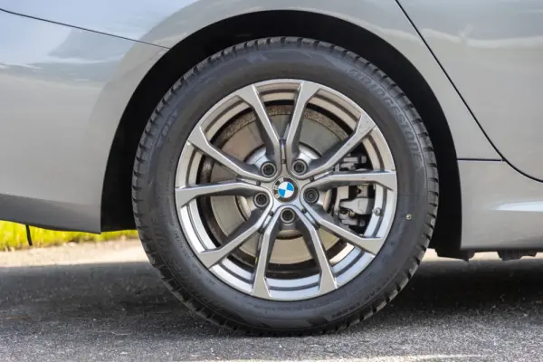 BMW 320 e Touring Pack Desportivo M Auto 45