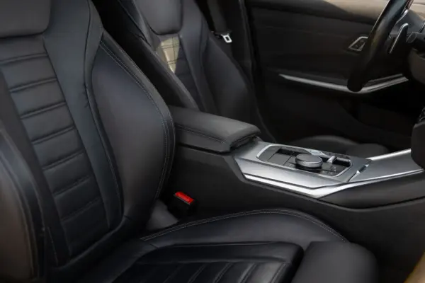 BMW 320 e Touring Pack Desportivo M Auto 73
