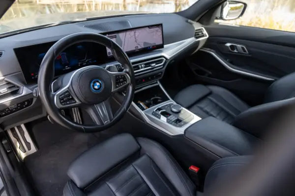 BMW 320 e Touring Pack Desportivo M Auto 97