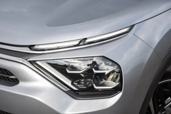 Citroen C4 1.5 BlueHDi Plus EAT8 20