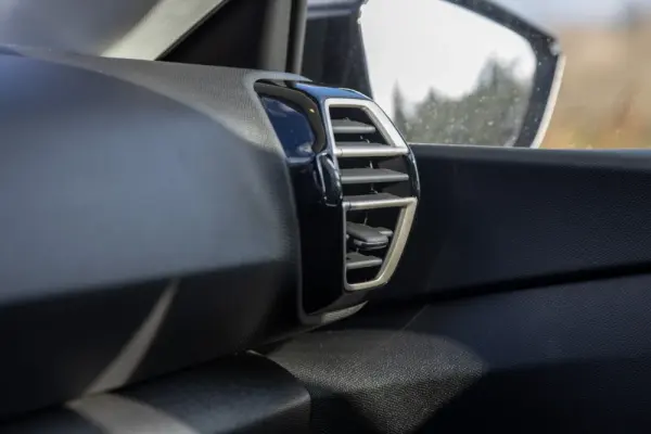 Citroen C4 1.5 BlueHDi Plus EAT8 23