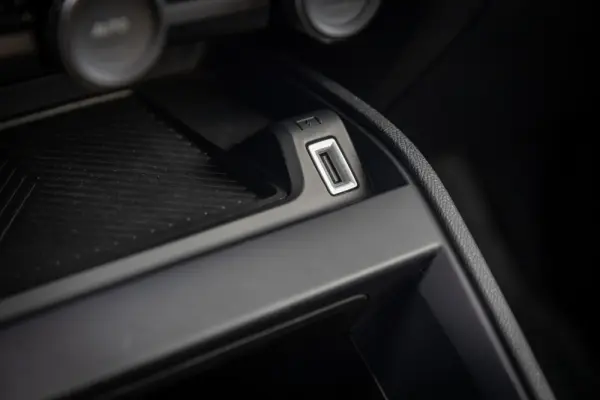 Citroen C4 1.5 BlueHDi Plus EAT8 24