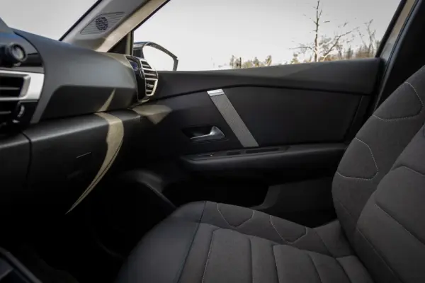 Citroen C4 1.5 BlueHDi Plus EAT8 34