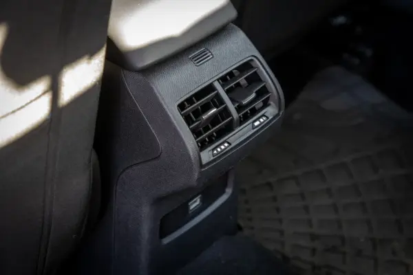 Citroen C4 1.5 BlueHDi Plus EAT8 73