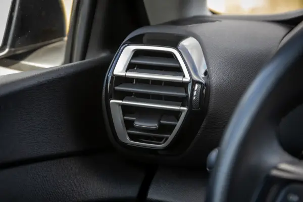 Citroen C4 1.5 BlueHDi Plus EAT8 74