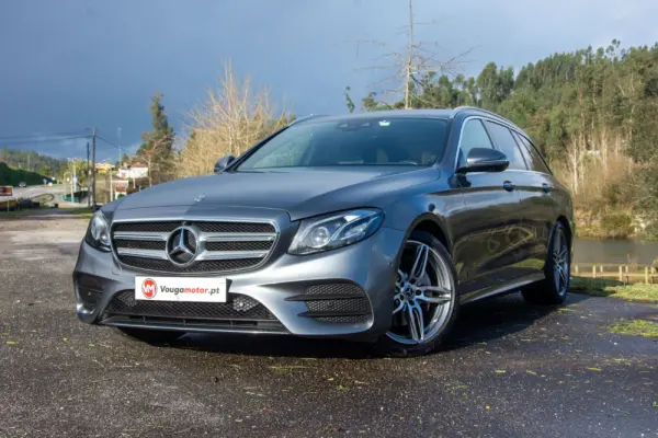 Mercedes-Benz E 220 d AMG 2