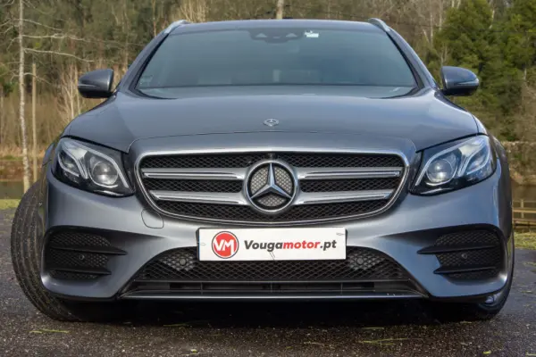 Mercedes-Benz E 220 d AMG 5