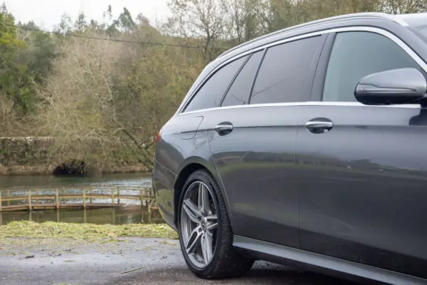 Mercedes-Benz E 220 d AMG 28