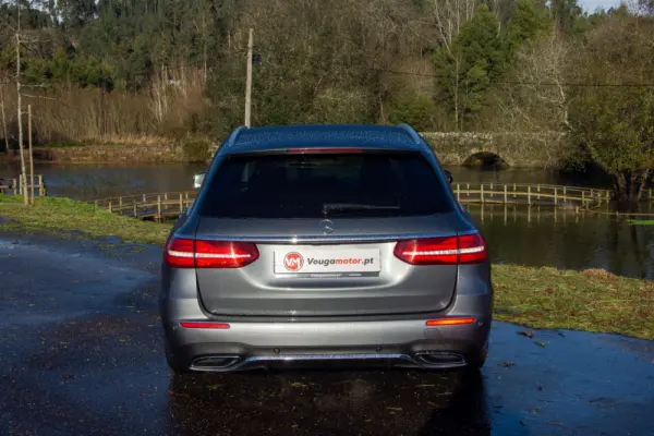 Mercedes-Benz E 220 d AMG 31