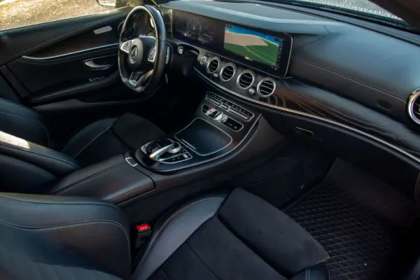 Mercedes-Benz E 220 d AMG 42
