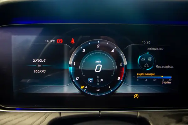 Mercedes-Benz E 220 d AMG 57