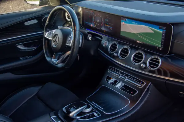 Mercedes-Benz E 220 d AMG 76