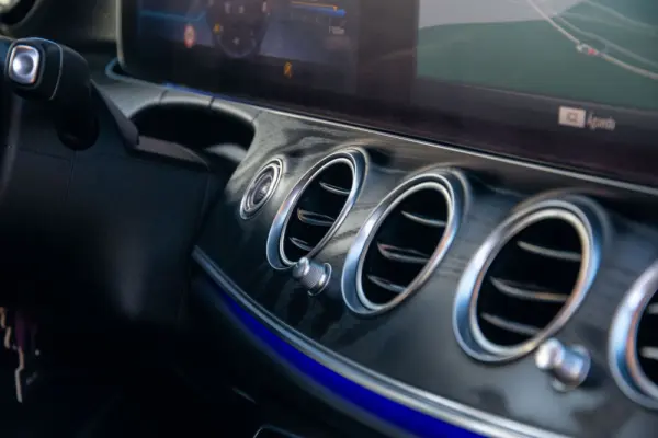 Mercedes-Benz E 220 d AMG 77