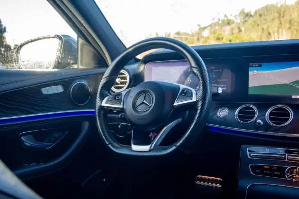 Mercedes-Benz E 220 d AMG 81