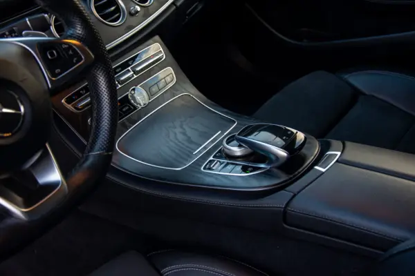 Mercedes-Benz E 220 d AMG 96