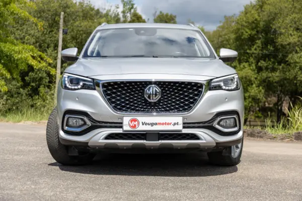 MG HS 1.5 T Luxury AT 2