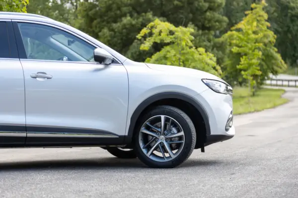 MG HS 1.5 T Luxury AT 34