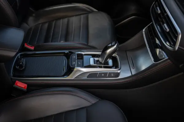 MG HS 1.5 T Luxury AT 64