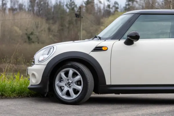 MINI 3 Portas One D 14