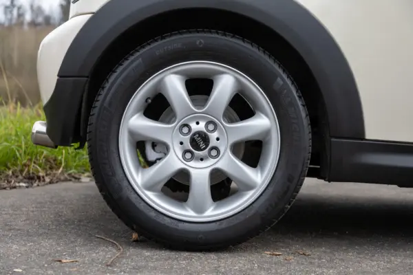 MINI 3 Portas One D 15