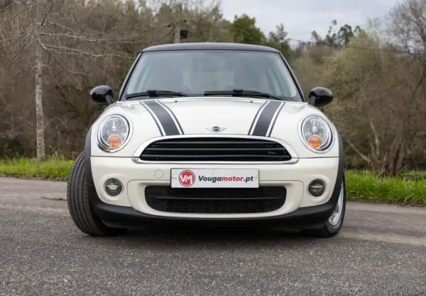 MINI 3 Portas One D 24