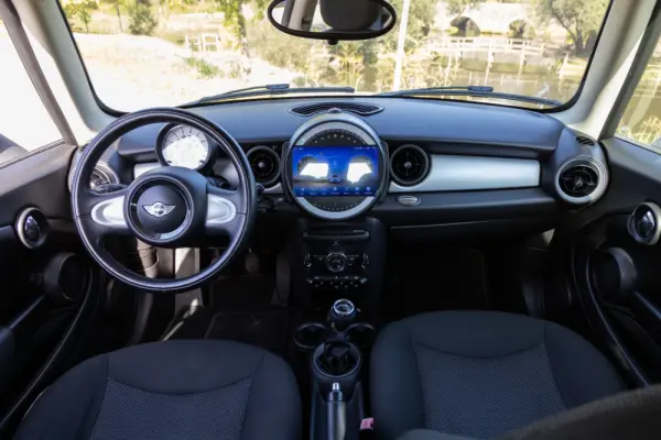 MINI 3 Portas One D 54