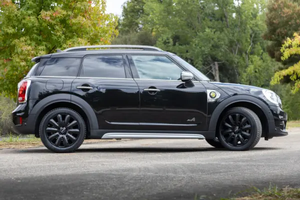 MINI Countryman Cooper SE ALL4 Auto 9
