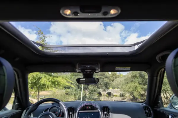 MINI Countryman Cooper SE ALL4 Auto 27