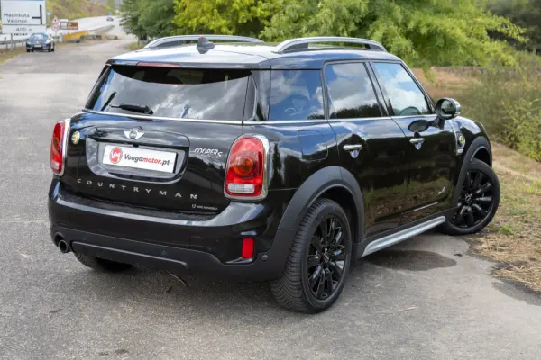MINI Countryman Cooper SE ALL4 Auto 42