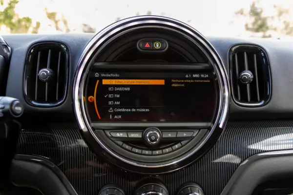 MINI Countryman Cooper SE ALL4 Auto 73