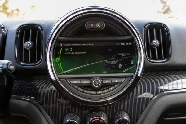 MINI Countryman Cooper SE ALL4 Auto 76