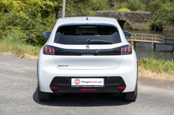 Peugeot e-208 50 kWh Allure Pack 25