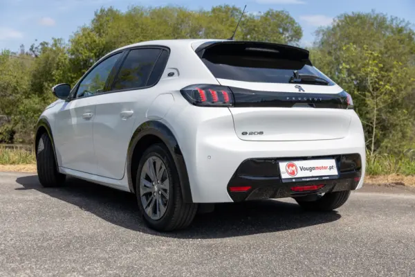 Peugeot e-208 50 kWh Allure Pack 30