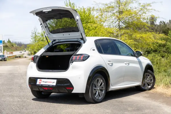 Peugeot e-208 50 kWh Allure Pack 42