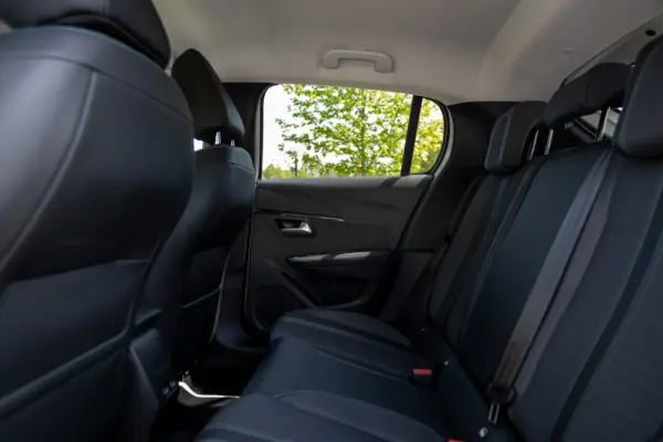 Peugeot e-208 50 kWh Allure Pack 61