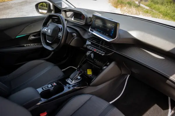 Peugeot e-208 50 kWh Allure Pack 68