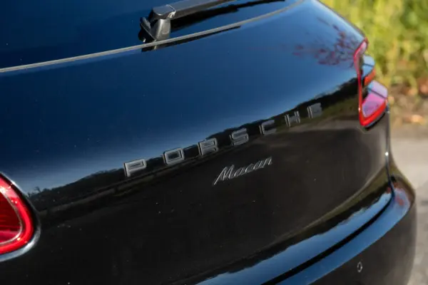 Porsche Macan PDK 53
